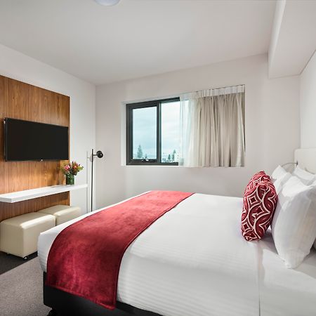 Ramada By Wyndham Vetroblu Scarborough Beach Perth Kültér fotó