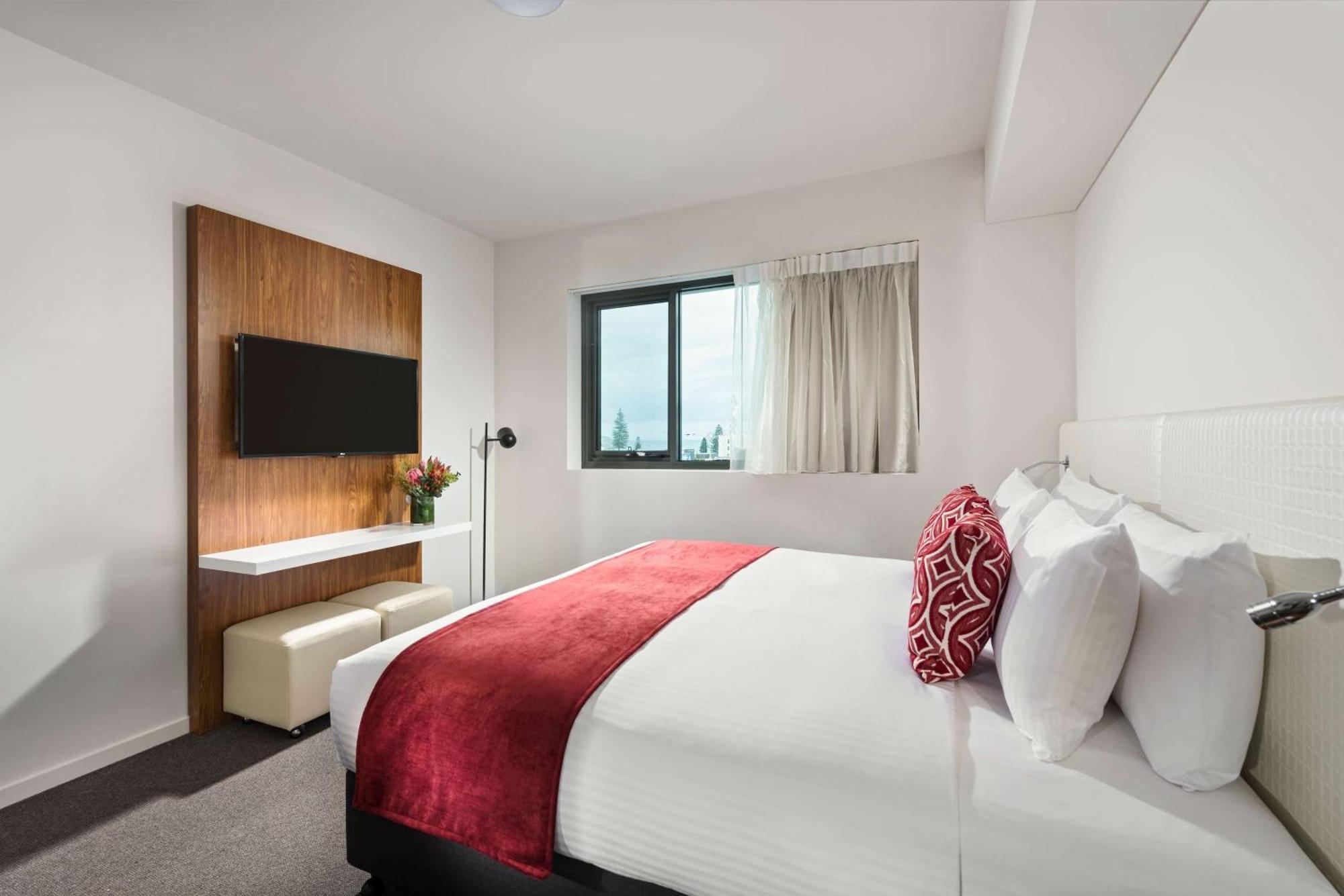 Ramada By Wyndham Vetroblu Scarborough Beach Perth Kültér fotó